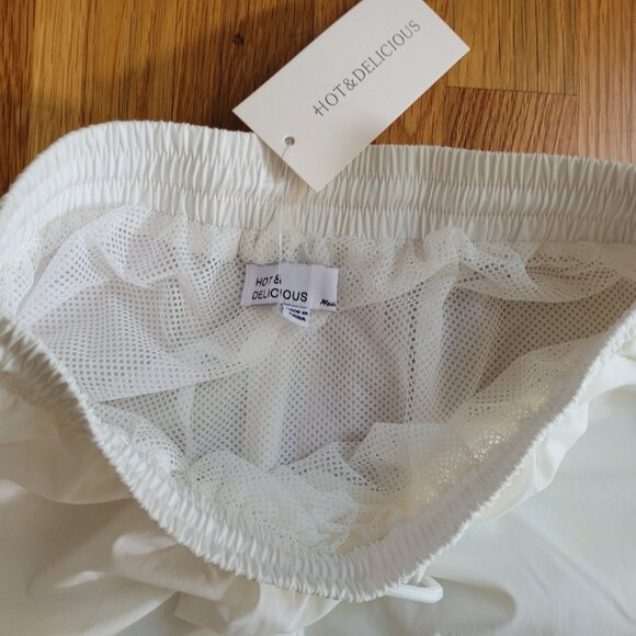 Hot & Delicious White Relaxed Jumpsuit Nwot - Picture 5 of 5